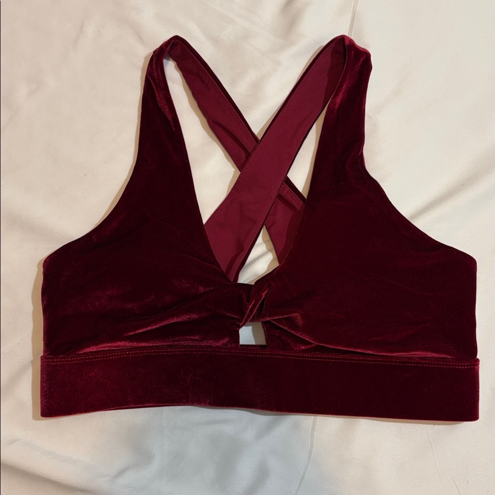 Fabletics Red Velvet Velour Oasis Twist Sports Bra + Emma Leggings Matching Set - Picture 2 of 11